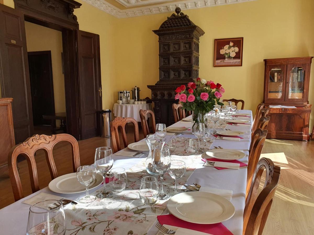 Palac Lawica- Splywy Przelomem Bardzkim Klodzko Bagian luar foto
