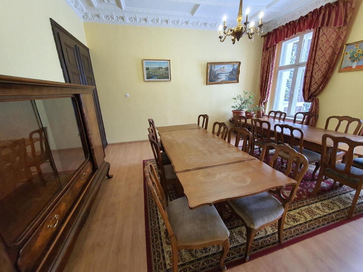 Palac Lawica- Splywy Przelomem Bardzkim Klodzko Bagian luar foto