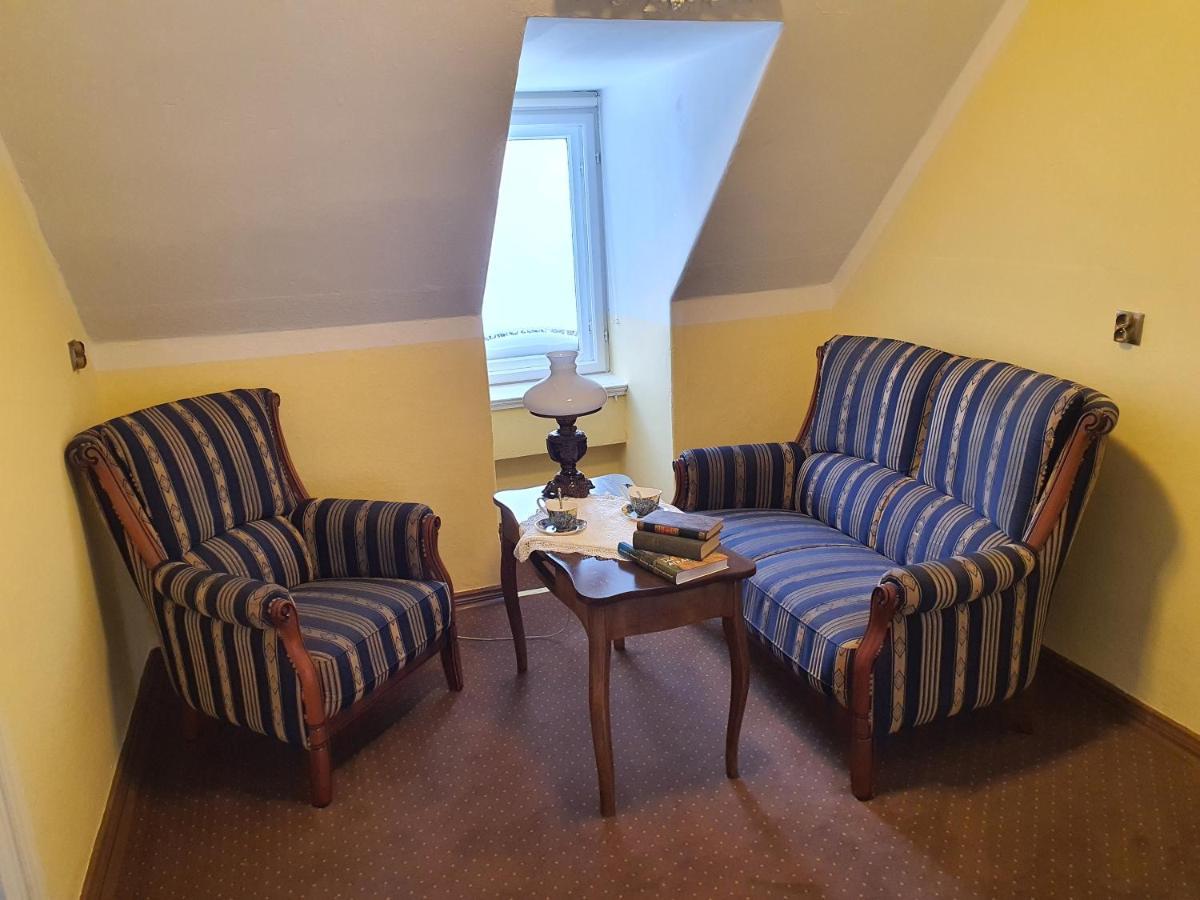 Palac Lawica- Splywy Przelomem Bardzkim Klodzko Bagian luar foto