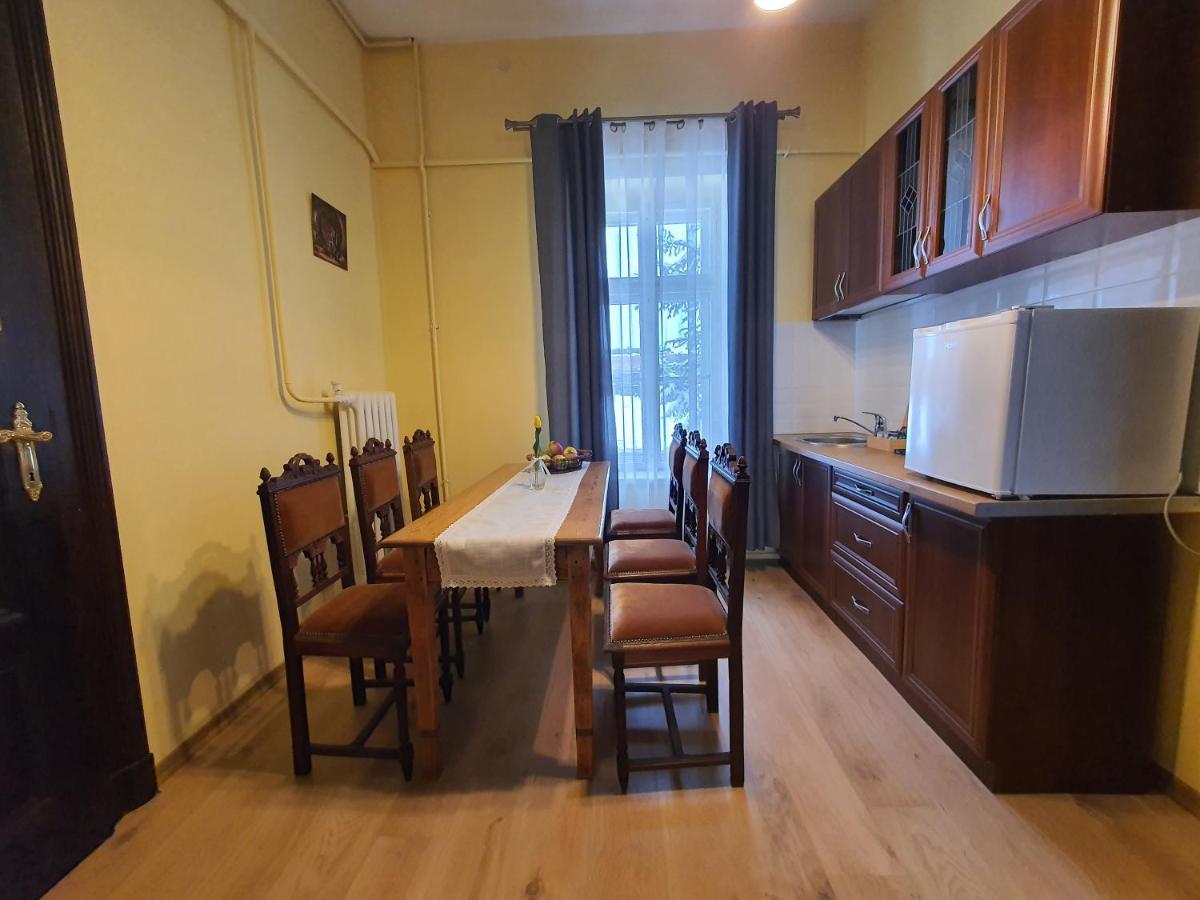Palac Lawica- Splywy Przelomem Bardzkim Klodzko Bagian luar foto