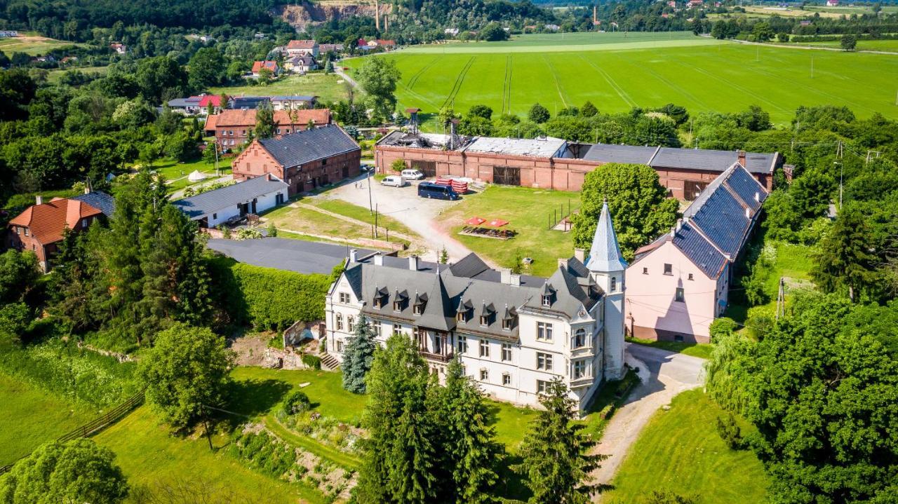 Palac Lawica- Splywy Przelomem Bardzkim Klodzko Bagian luar foto