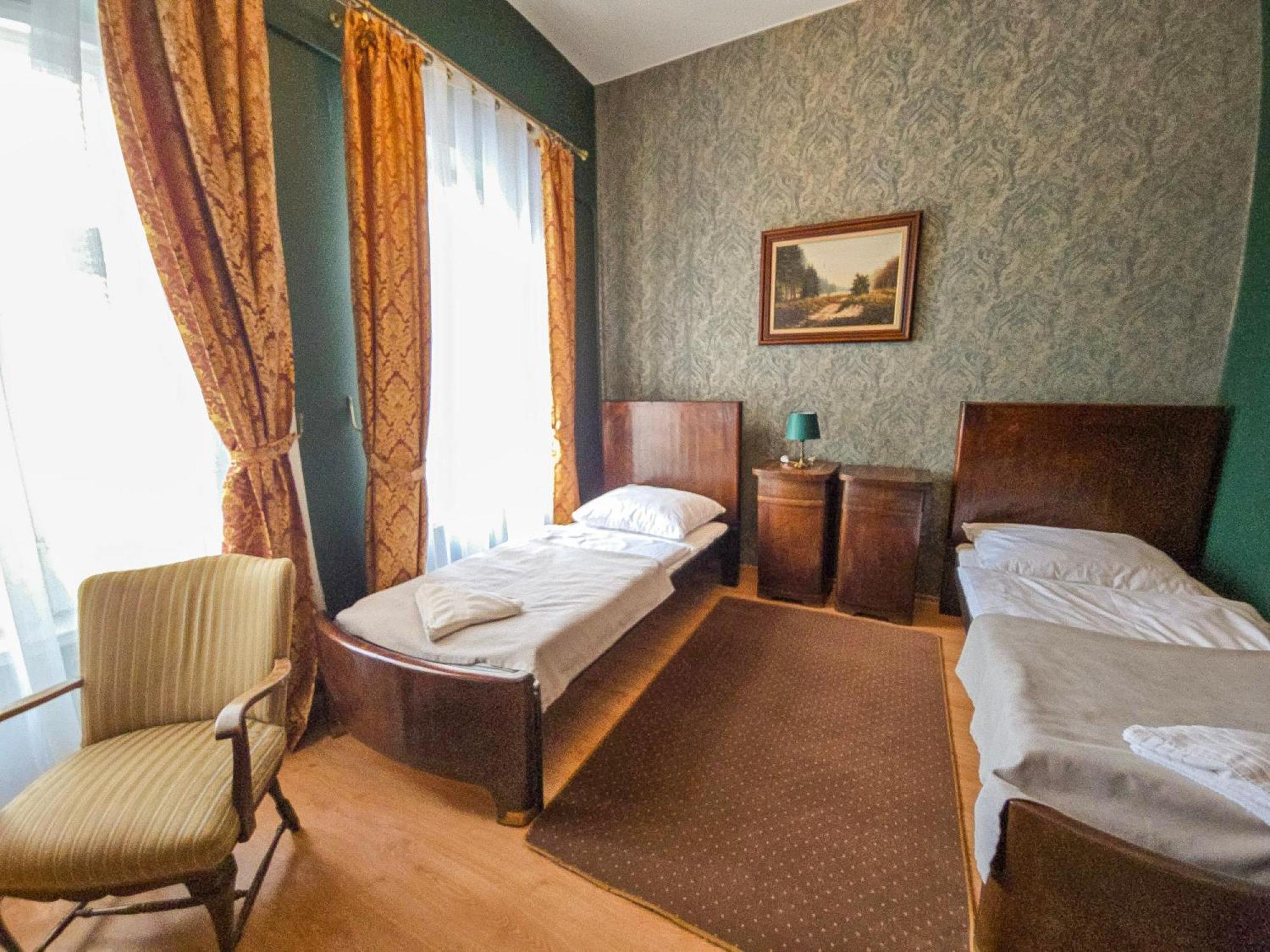 Palac Lawica- Splywy Przelomem Bardzkim Klodzko Bagian luar foto