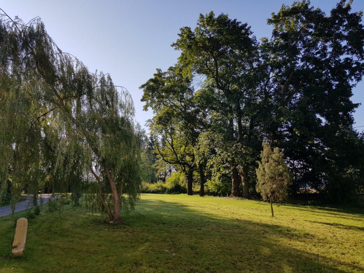 Palac Lawica- Splywy Przelomem Bardzkim Klodzko Bagian luar foto